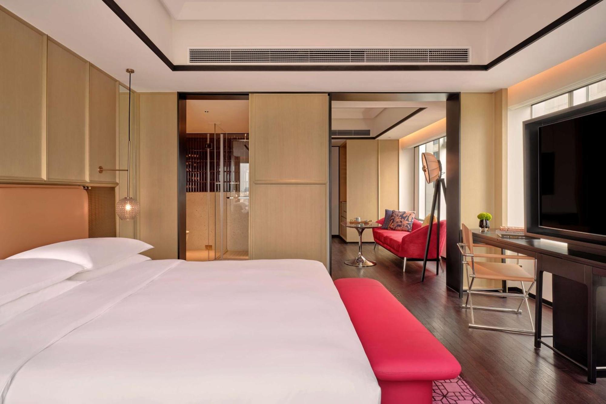 Hyatt Centric Zhongshan Park 5*